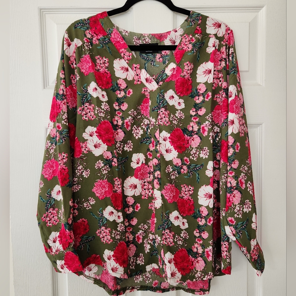 NWT Jolie & Joy Olive & Pink Floral Blouse